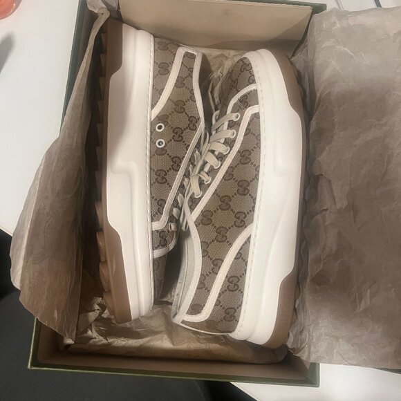 GUCCI - Men's Size: 10 Monogram 1977 Tennis Sneakers